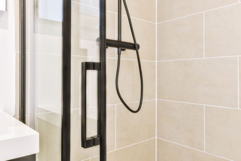 Czyszczenie kabiny prysznicowej